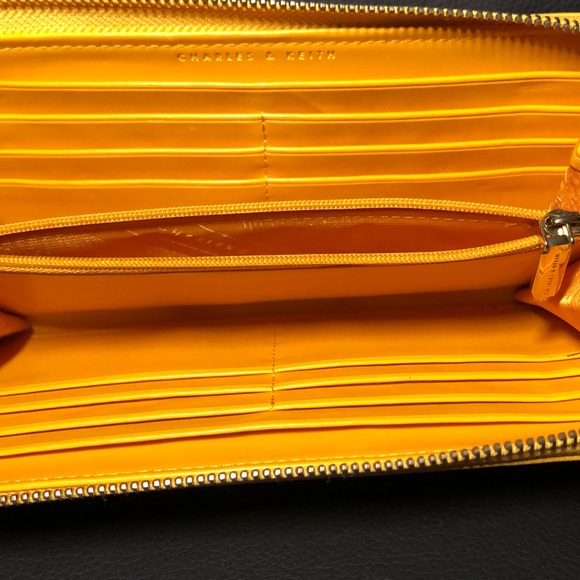 Charles & Kieth Yellow Wallet - Picture 8 of 8